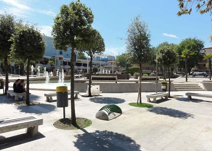 In 36807 * Μπιμπιόνε